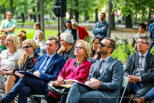 bs_220903_3419.jpg-Narodowe Czytanie