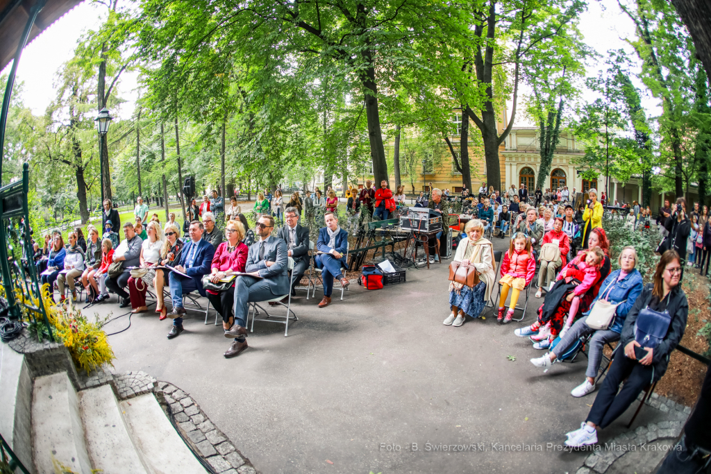 bs_220903_3429.jpg-Narodowe Czytanie  Autor: B. Świerzowski