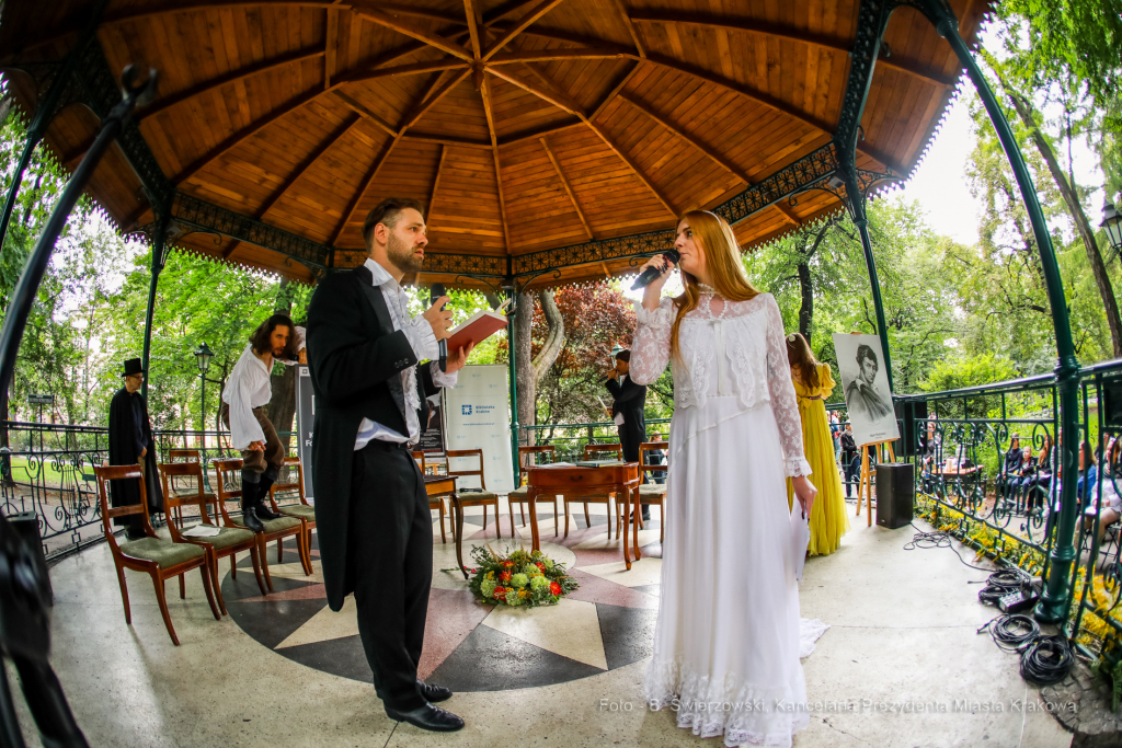 bs_220903_3432.jpg-Narodowe Czytanie  Autor: B. Świerzowski