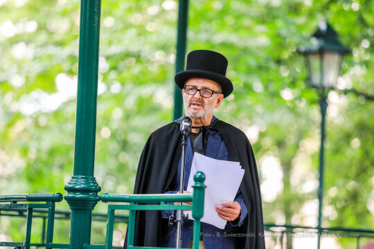 bs_220903_3448.jpg-Narodowe Czytanie