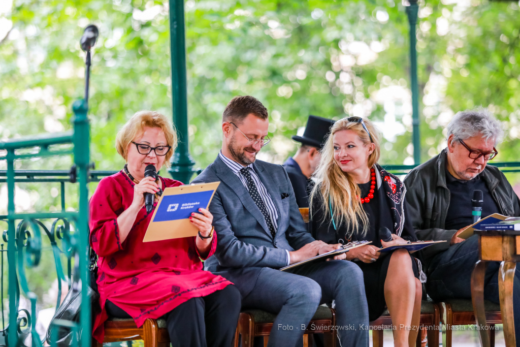 bs_220903_3455.jpg-Narodowe Czytanie  Autor: B. Świerzowski