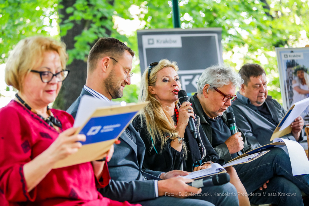 bs_220903_3470.jpg-Narodowe Czytanie  Autor: B. Świerzowski