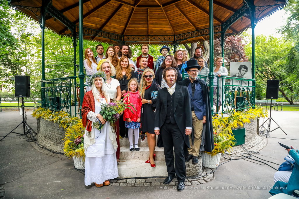 bs_220903_3489.jpg-Narodowe Czytanie  Autor: B. Świerzowski