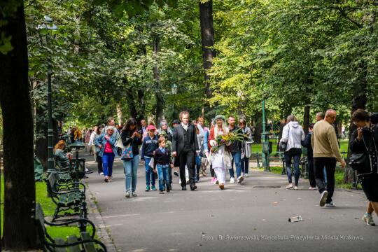 bs_220903_3503.jpg-Narodowe Czytanie