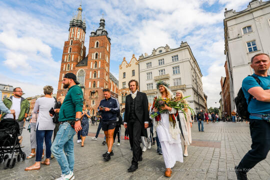 bs_220903_3508.jpg-Narodowe Czytanie