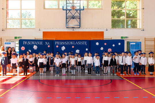 umk_4459.jpg-ślubowanie, pierwszaki, SP 134, Majchrowski