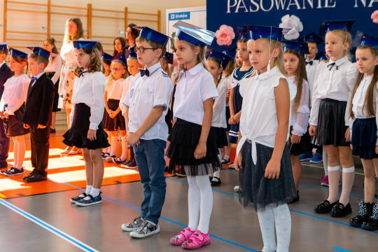 umk_4462.jpg-ślubowanie, pierwszaki, SP 134, Majchrowski