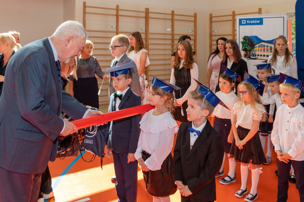 umk_4530.jpg-ślubowanie, pierwszaki, SP 134, Majchrowski  Autor: P. Wojnarowski