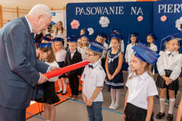 umk_4533.jpg-ślubowanie, pierwszaki, SP 134, Majchrowski