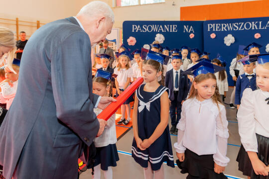 umk_4549.jpg-ślubowanie, pierwszaki, SP 134, Majchrowski