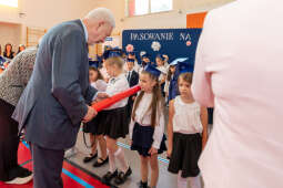 umk_4552.jpg-ślubowanie, pierwszaki, SP 134, Majchrowski