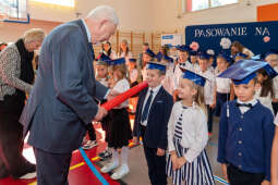 umk_4563.jpg-ślubowanie, pierwszaki, SP 134, Majchrowski