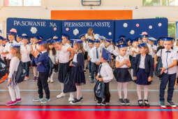 umk_4570.jpg-ślubowanie, pierwszaki, SP 134, Majchrowski