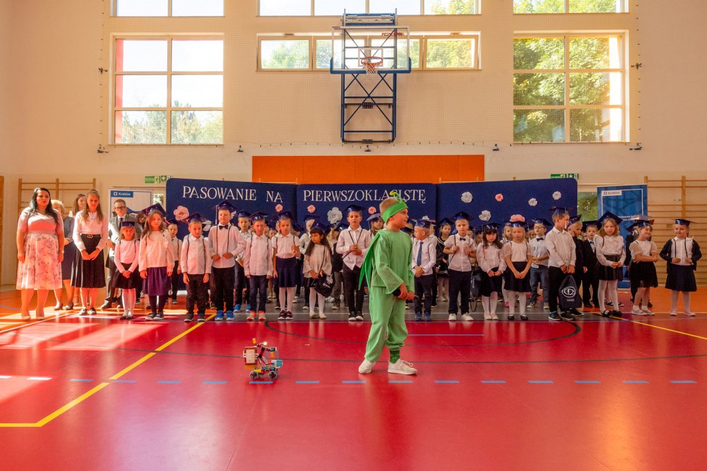 umk_4657.jpg-ślubowanie, pierwszaki, SP 134, Majchrowski  Autor: P. Wojnarowski