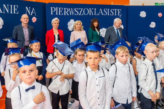 umk_4698.jpg-ślubowanie, pierwszaki, SP 134, Majchrowski