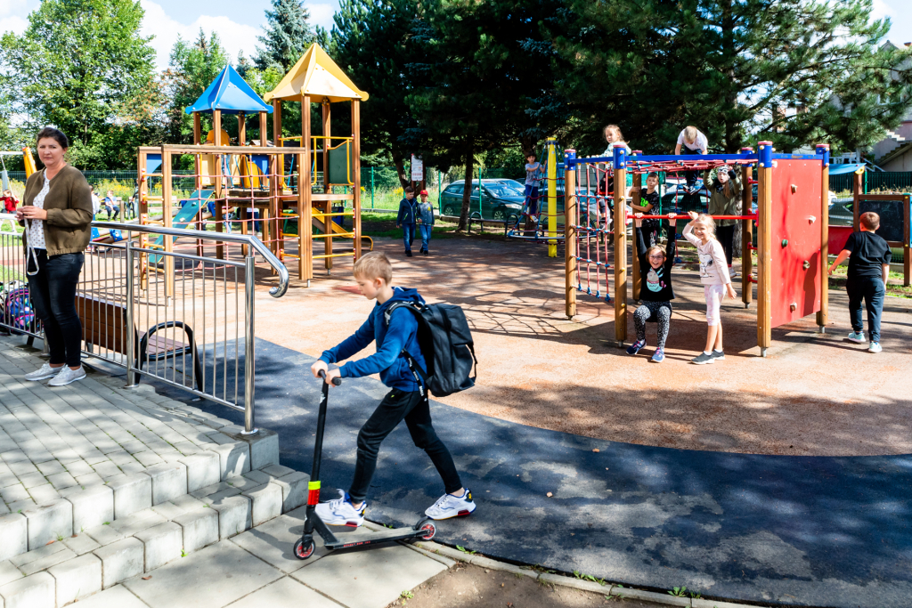 umk_4767.jpg-ślubowanie, pierwszaki, SP 134, Majchrowski  Autor: P. Wojnarowski