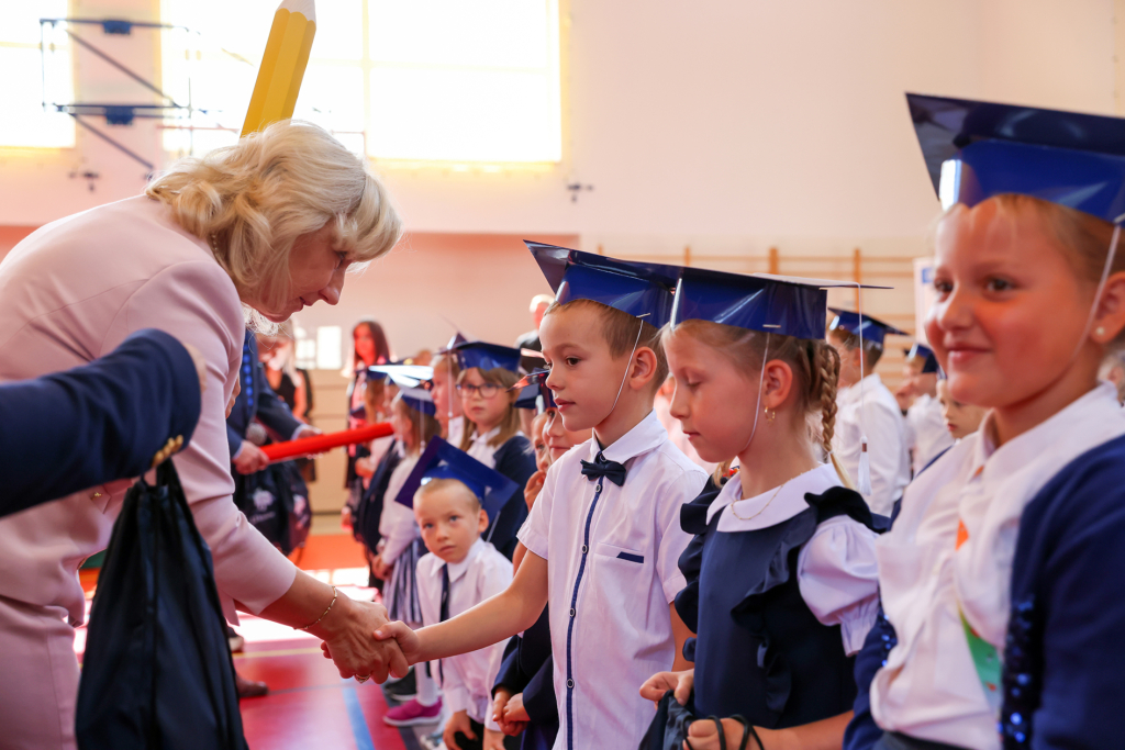 img_8570.jpg-ślubowanie, pierwszaki, SP 134, Majchrowski  Autor: Bogusław Świerzowski