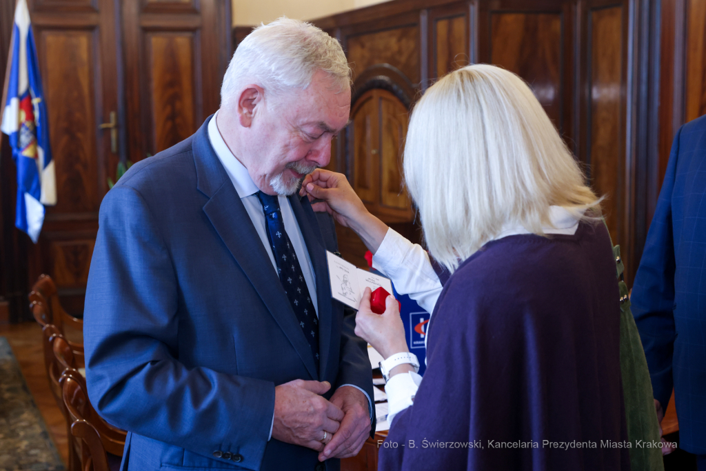 bs_220913_8819.jpg-Medalistki, Mistrzostwa Świata, Majchrowski, Kajakarki  Autor: B. Świerzowski