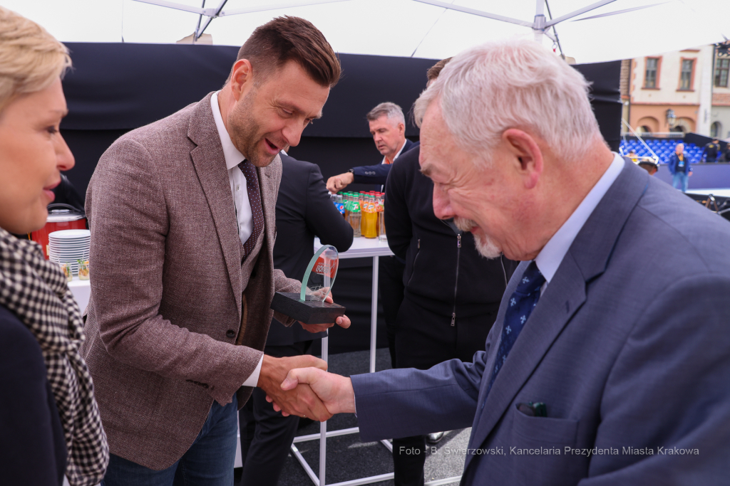 bs-września 17, 2022-img_9535.jpg-TEQBAL Mały Rynek, Majchrowski  Autor: B. Świerzowski