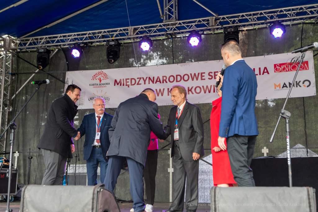 senioralia, seniorzy, Kulig, park, Jordana, spotkanie, międzynarodowe, IX, Walkowicz, sanatorium, m  Autor: P. Wojnarowski