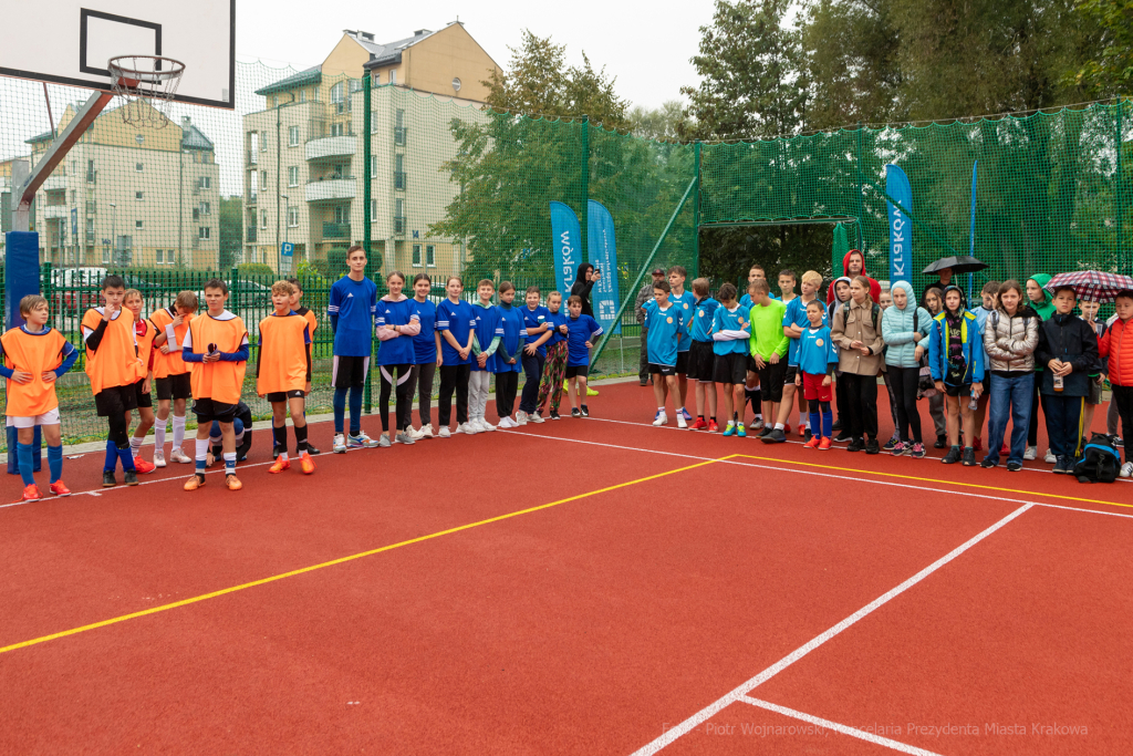 szkoła, 149, Bujaka, turniej, dzieci, tereny sportowe, rewitalizacja, tartan, Muzyk, 15  Autor: P. Wojnarowski