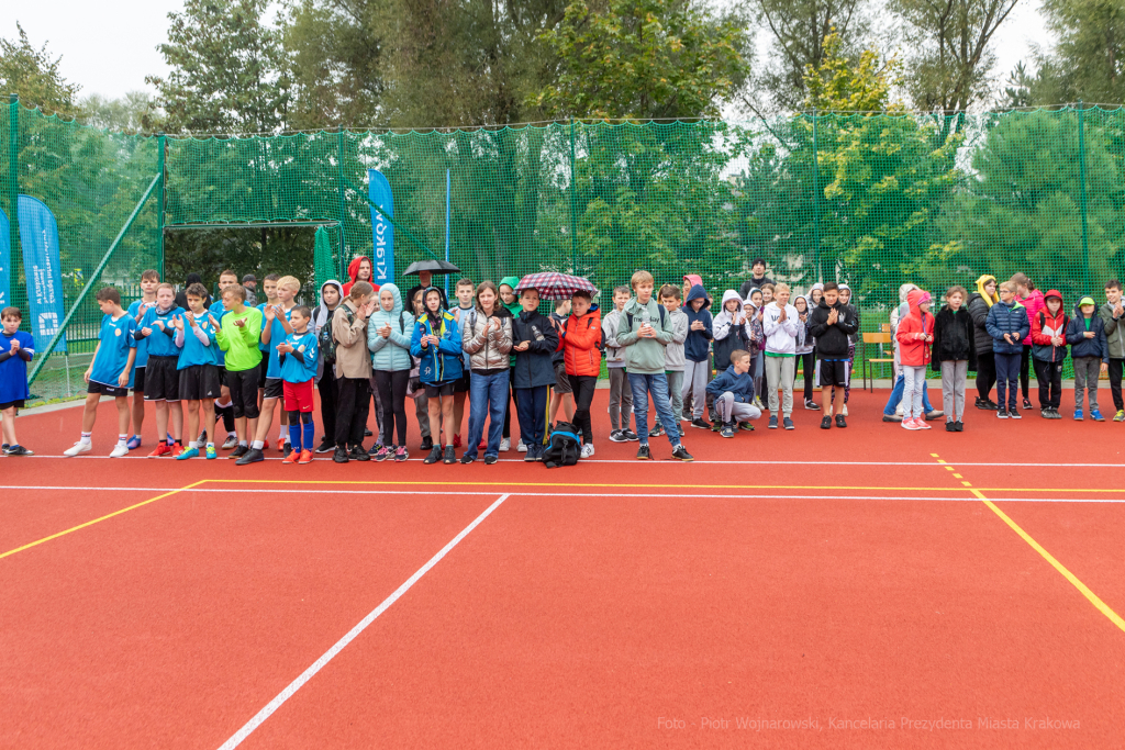 szkoła, 149, Bujaka, turniej, dzieci, tereny sportowe, rewitalizacja, tartan, Muzyk, 15  Autor: P. Wojnarowski