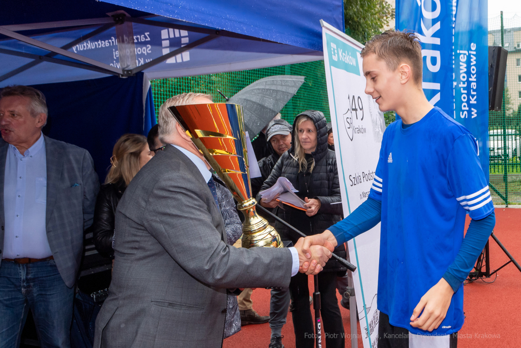 szkoła, 149, Bujaka, turniej, dzieci, tereny sportowe, rewitalizacja, tartan, Muzyk, 15  Autor: P. Wojnarowski
