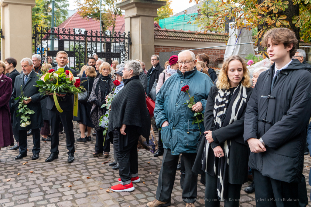 pogrzeb, Sieniawska, Krystyna, kondukt, rodzina, mąż, Fidelus, Dziwisz, Majchrowski, uroczystości  Autor: P. Wojnarowski