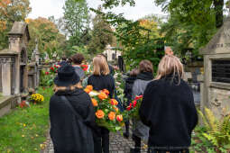 pogrzeb, Sieniawska, Krystyna, kondukt, rodzina, mąż, Fidelus, Dziwisz, Majchrowski, uroczystości