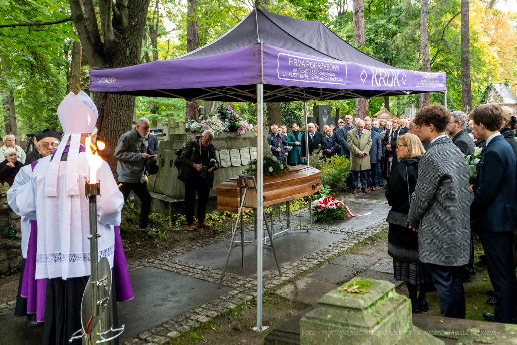 pogrzeb, Sieniawska, Krystyna, kondukt, rodzina, mąż, Fidelus, Dziwisz, Majchrowski, uroczystości  Autor: P. Wojnarowski