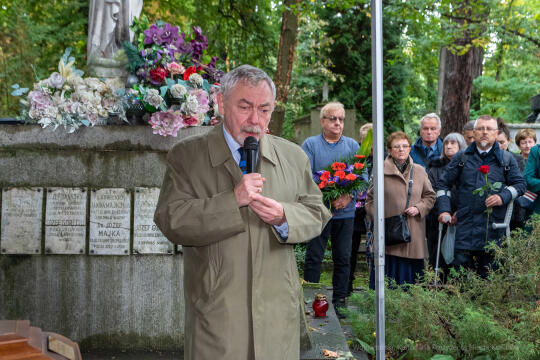 pogrzeb, Sieniawska, Krystyna, kondukt, rodzina, mąż, Fidelus, Dziwisz, Majchrowski, uroczystości