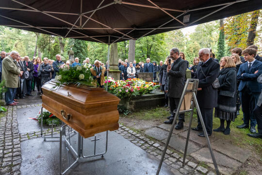 pogrzeb, Sieniawska, Krystyna, kondukt, rodzina, mąż, Fidelus, Dziwisz, Majchrowski, uroczystości