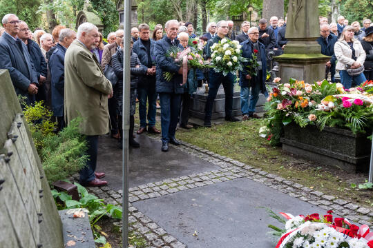 pogrzeb, Sieniawska, Krystyna, kondukt, rodzina, mąż, Fidelus, Dziwisz, Majchrowski, uroczystości