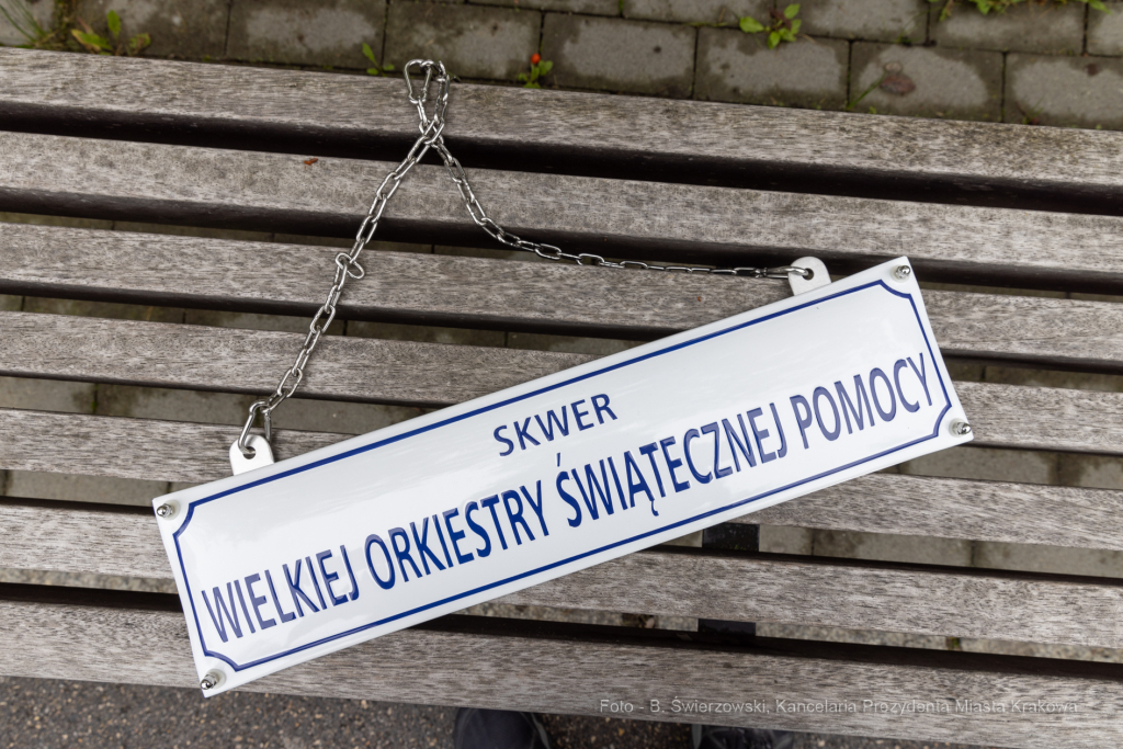 bs_220929_2812.jpg-WOŚP, Skwer, otwarcie  Autor: B. Świerzowski