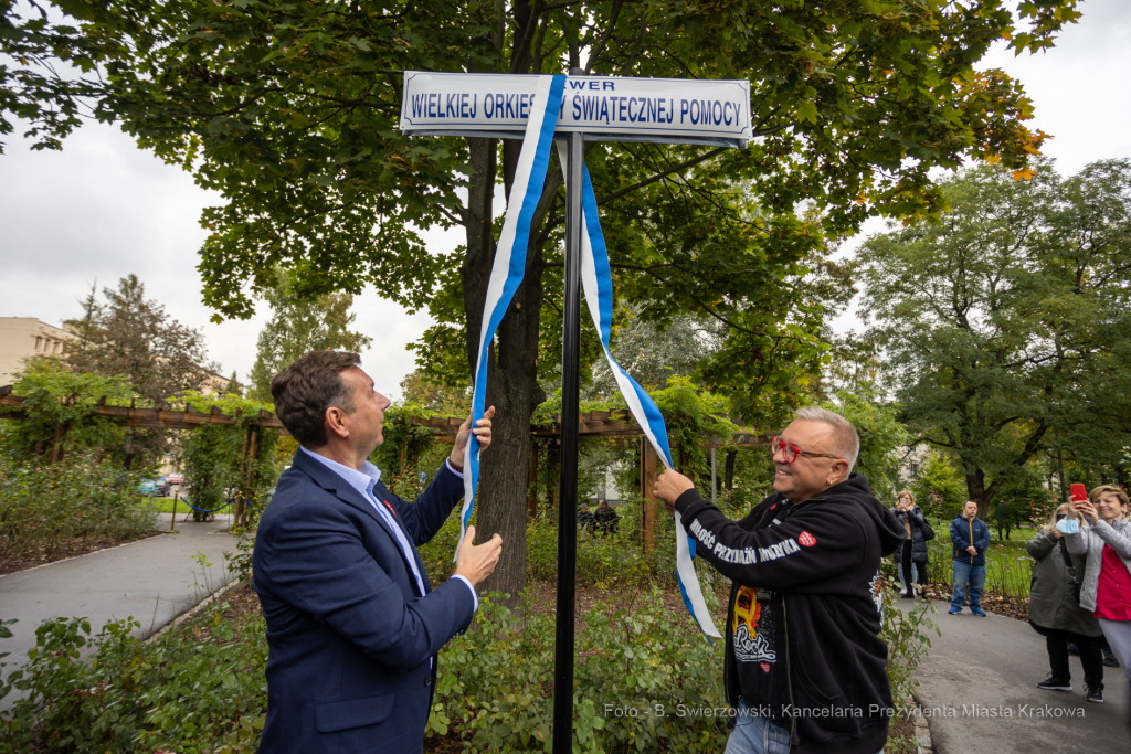 bs_220929_3195.jpg-WOŚP, Skwer, otwarcie  Autor: B. Świerzowski