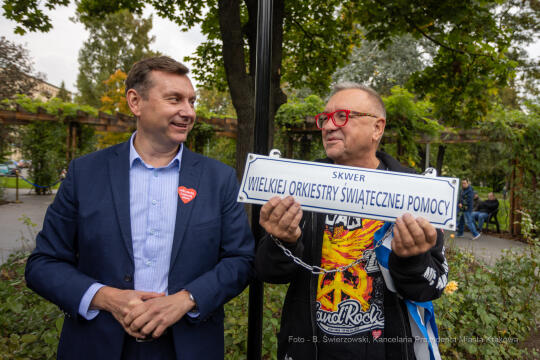 bs_220929_3382.jpg-WOŚP, Skwer, otwarcie