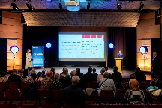 Manggha, Kulig, uchodźcy, bony, Ukraina, Fukudenkai, Akio, Miyajima, ambasador, Japonia, Japonii, o