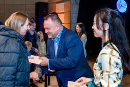 Manggha, Kulig, uchodźcy, bony, Ukraina, Fukudenkai, Akio, Miyajima, ambasador, Japonia, Japonii, o