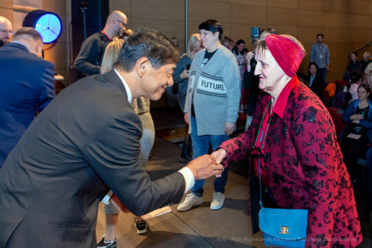 Manggha, Kulig, uchodźcy, bony, Ukraina, Fukudenkai, Akio, Miyajima, ambasador, Japonia, Japonii, o