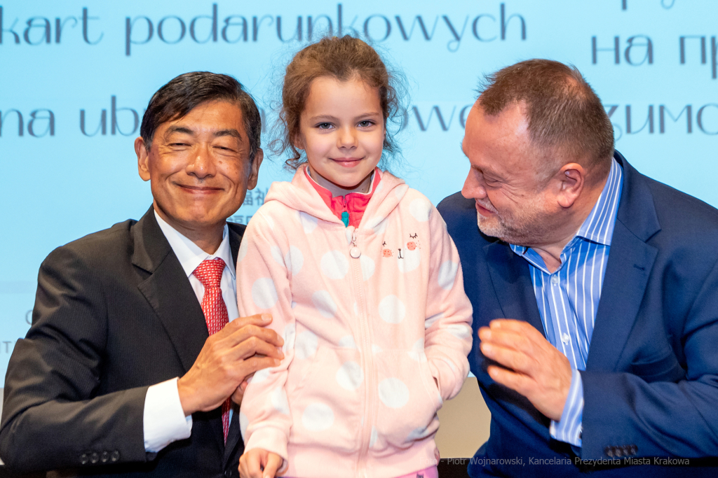 Manggha, Kulig, uchodźcy, bony, Ukraina, Fukudenkai, Akio, Miyajima, ambasador, Japonia, Japonii, o  Autor: P. Wojnarowski