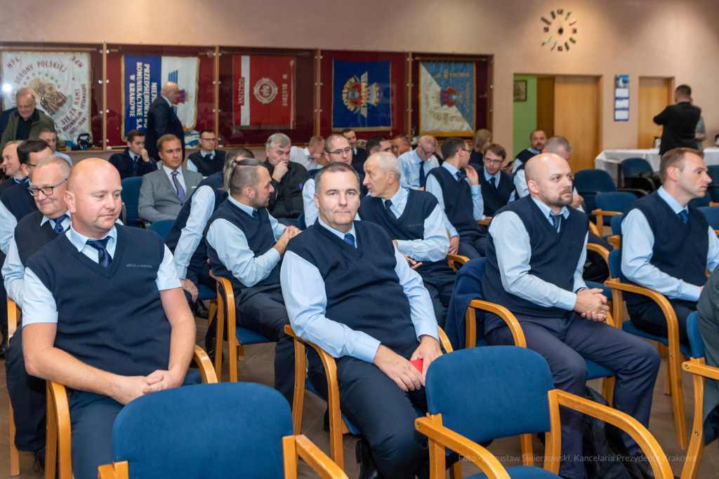 MPK, Majchrowski, kierowcy, bohater, uroczystość, Nowak, Zbigniew, policja, straż, wręczenie  Autor: P. Wojnarowski