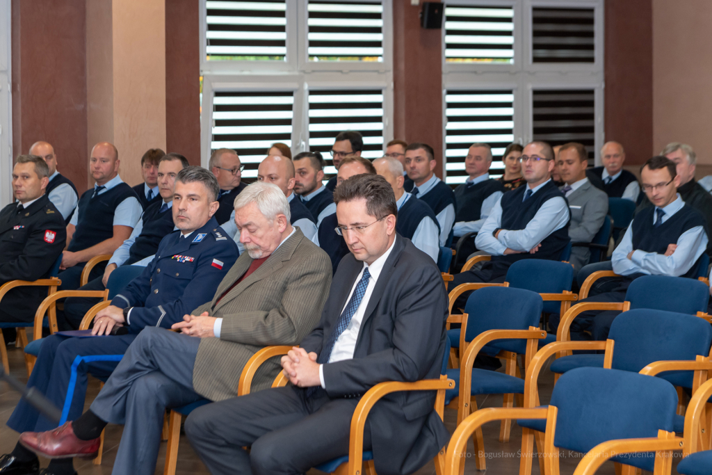 MPK, Majchrowski, kierowcy, bohater, uroczystość, Nowak, Zbigniew, policja, straż, wręczenie  Autor: P. Wojnarowski