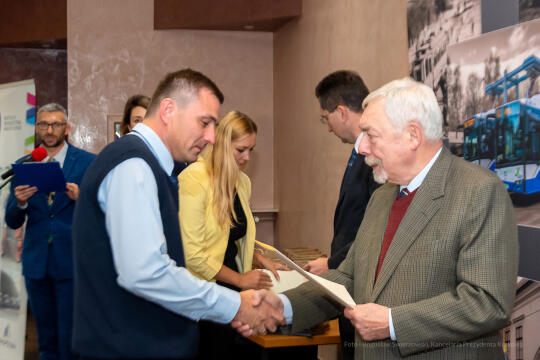 MPK, Majchrowski, kierowcy, bohater, uroczystość, Nowak, Zbigniew, policja, straż, wręczenie