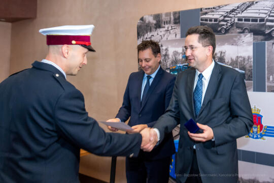 MPK, Majchrowski, kierowcy, bohater, uroczystość, Nowak, Zbigniew, policja, straż, wręczenie