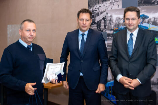 MPK, Majchrowski, kierowcy, bohater, uroczystość, Nowak, Zbigniew, policja, straż, wręczenie