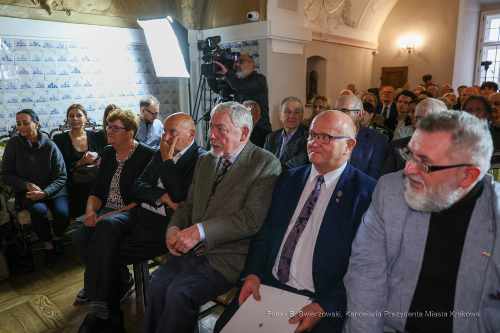 bs_221004_6302.jpg-Gruszki dziennikarskie, Majchrowski, SDRP 