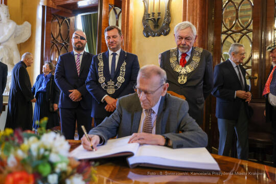 bs_221005_6956.jpg-Cracoviae Merenti, Majchrowski