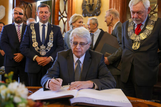 bs_221005_6975.jpg-Cracoviae Merenti, Majchrowski