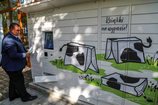 bs_221006_6863.jpg-Książkomat, Biblioteka Kraków,