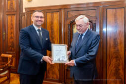 spotkanie, Tarnopol, Kraków, odznaczenie, Jacek Majchrowski, Wojnarowśky, konsul, Ukraina, medal,